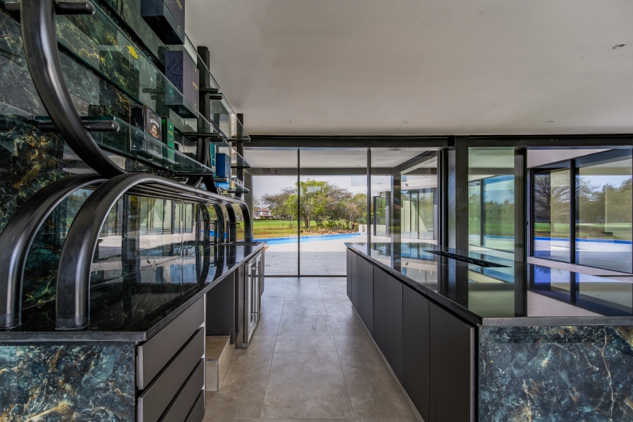 7 Bedroom Property for Sale in Woodhill Estate Gauteng