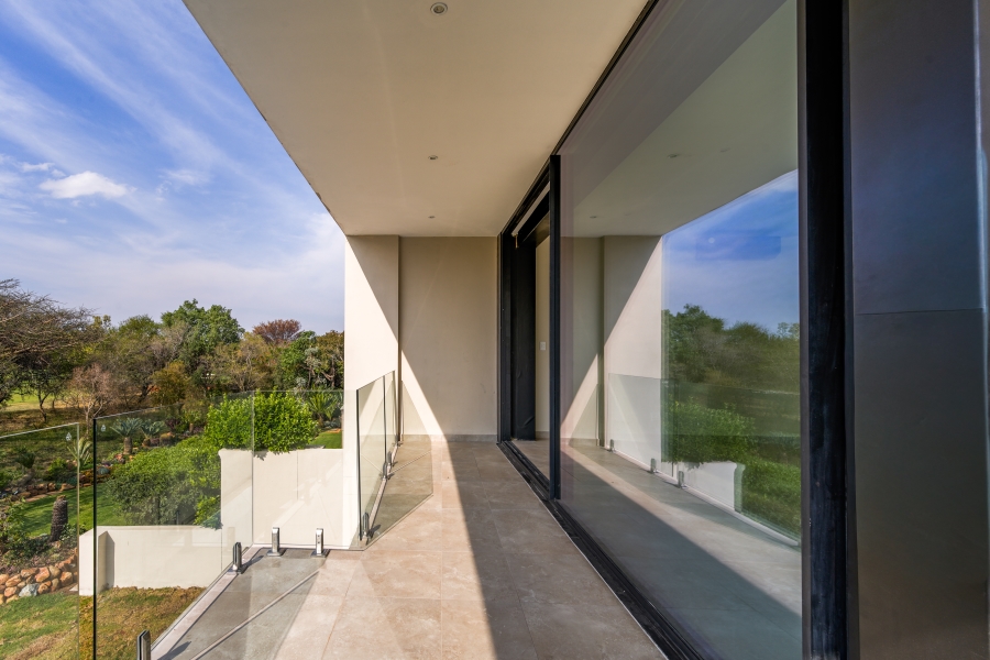 7 Bedroom Property for Sale in Woodhill Estate Gauteng
