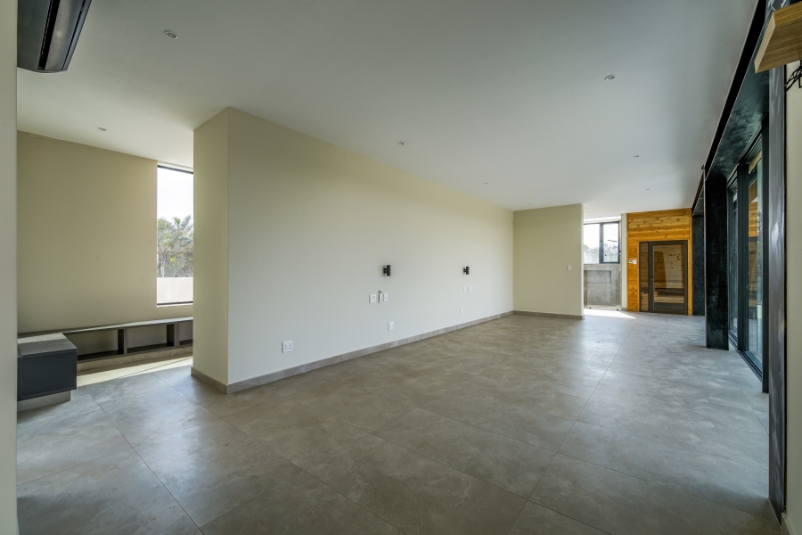 7 Bedroom Property for Sale in Woodhill Estate Gauteng
