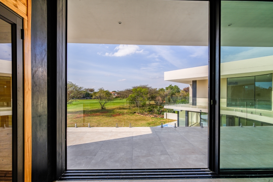7 Bedroom Property for Sale in Woodhill Estate Gauteng