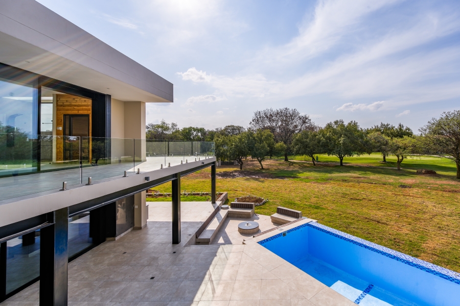 7 Bedroom Property for Sale in Woodhill Estate Gauteng