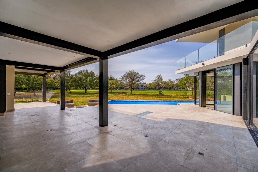 7 Bedroom Property for Sale in Woodhill Estate Gauteng