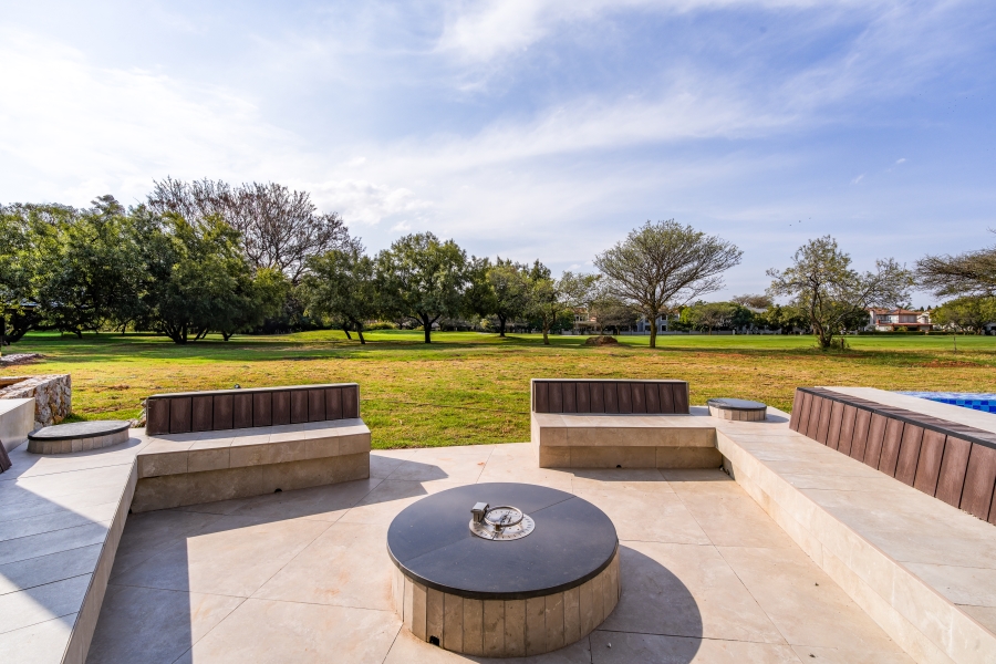 7 Bedroom Property for Sale in Woodhill Estate Gauteng