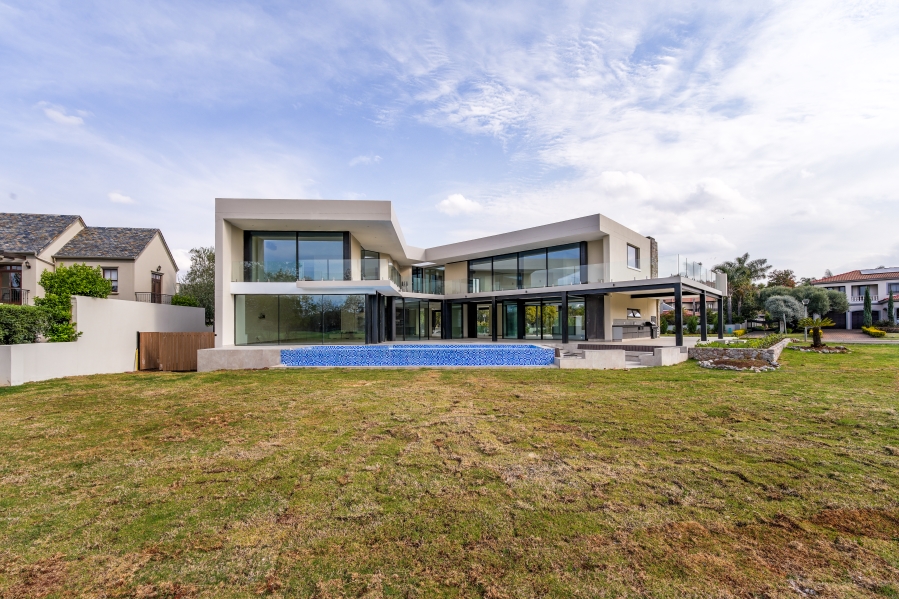 7 Bedroom Property for Sale in Woodhill Estate Gauteng