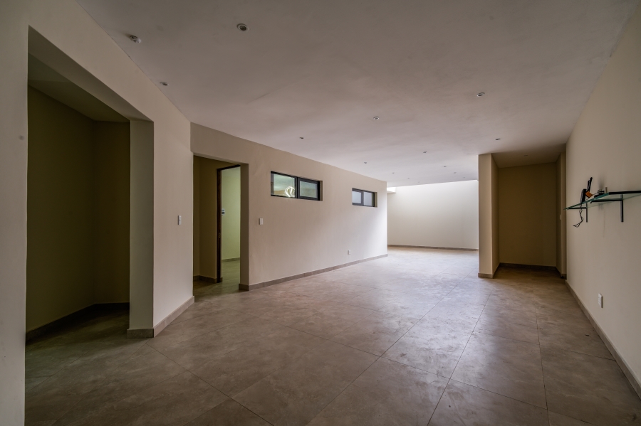7 Bedroom Property for Sale in Woodhill Estate Gauteng