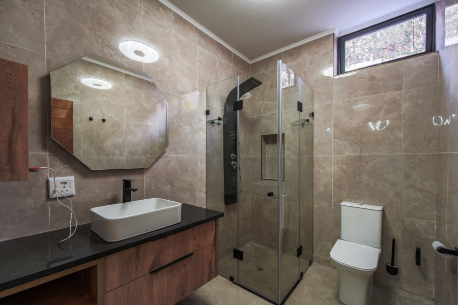 7 Bedroom Property for Sale in Woodhill Estate Gauteng