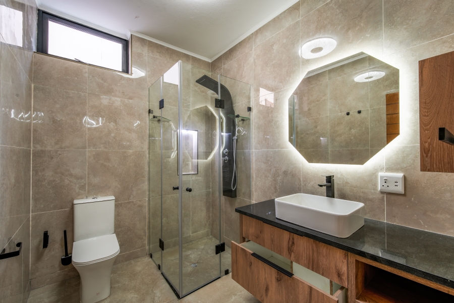 7 Bedroom Property for Sale in Woodhill Estate Gauteng