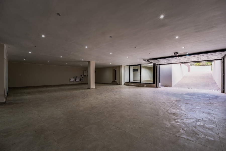 7 Bedroom Property for Sale in Woodhill Estate Gauteng