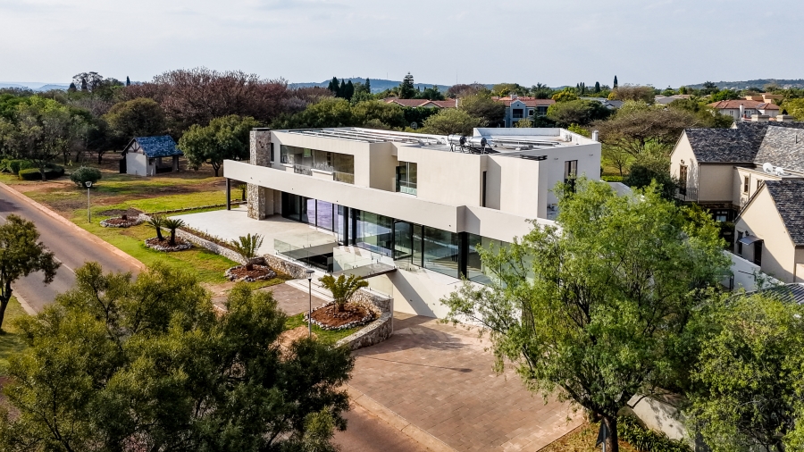 7 Bedroom Property for Sale in Woodhill Estate Gauteng