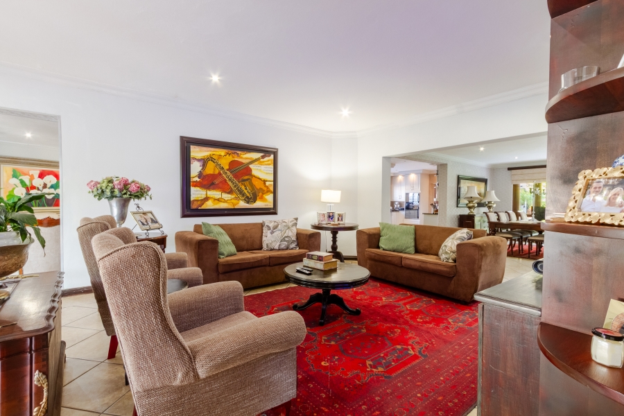 9 Bedroom Property for Sale in Silver Lakes Golf Estate Gauteng