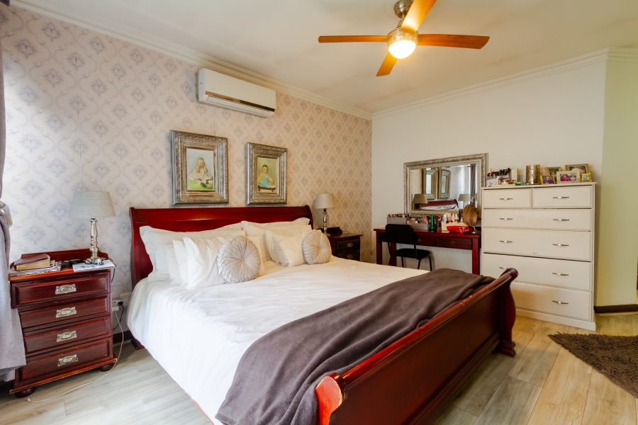 9 Bedroom Property for Sale in Silver Lakes Golf Estate Gauteng