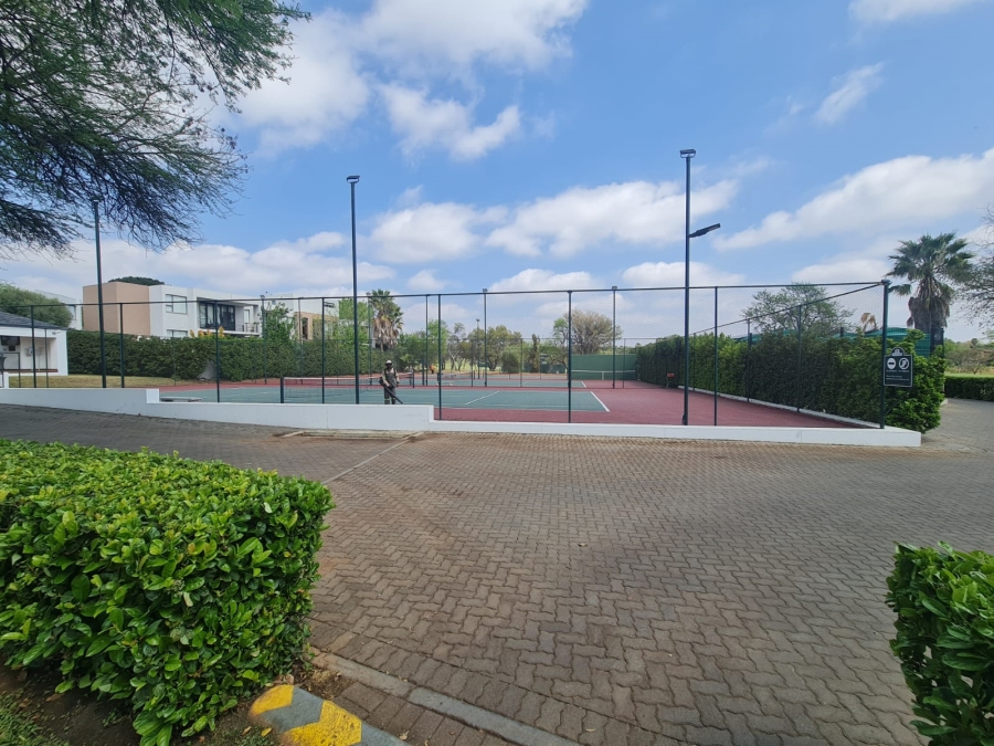 9 Bedroom Property for Sale in Silver Lakes Golf Estate Gauteng