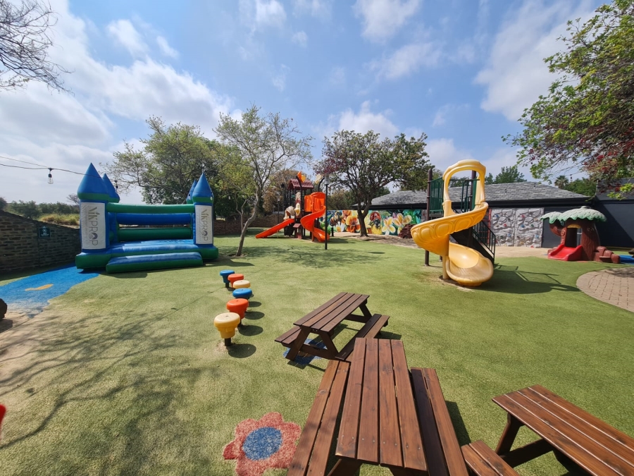 9 Bedroom Property for Sale in Silver Lakes Golf Estate Gauteng