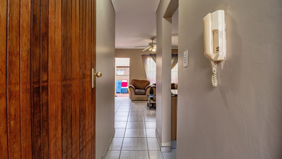 2 Bedroom Property for Sale in Eden Glen Gauteng