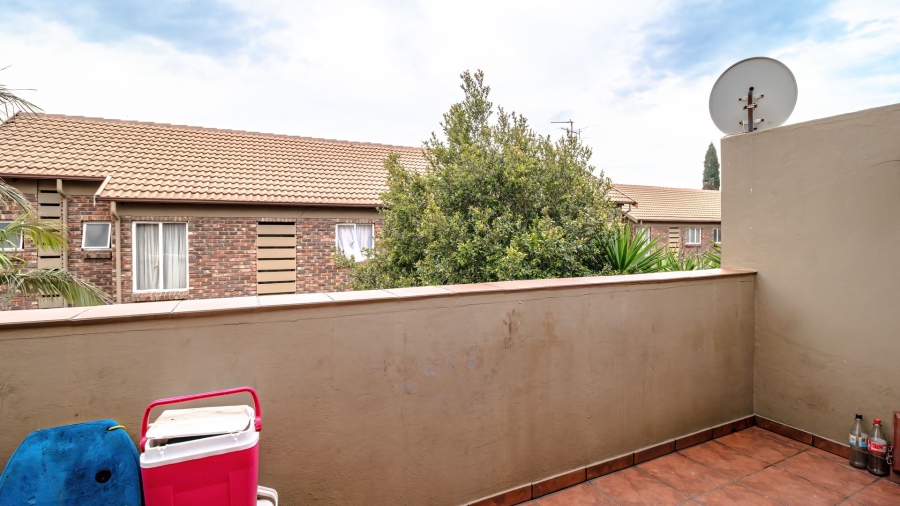 2 Bedroom Property for Sale in Eden Glen Gauteng