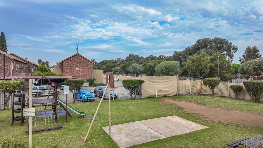 2 Bedroom Property for Sale in Eden Glen Gauteng