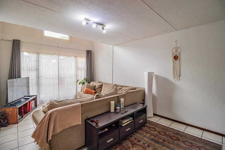 2 Bedroom Property for Sale in Eden Glen Gauteng