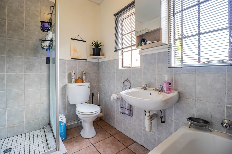 2 Bedroom Property for Sale in Eden Glen Gauteng
