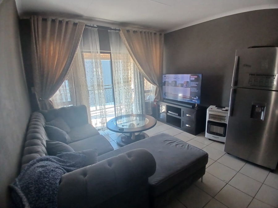 To Let 2 Bedroom Property for Rent in Pomona Gauteng