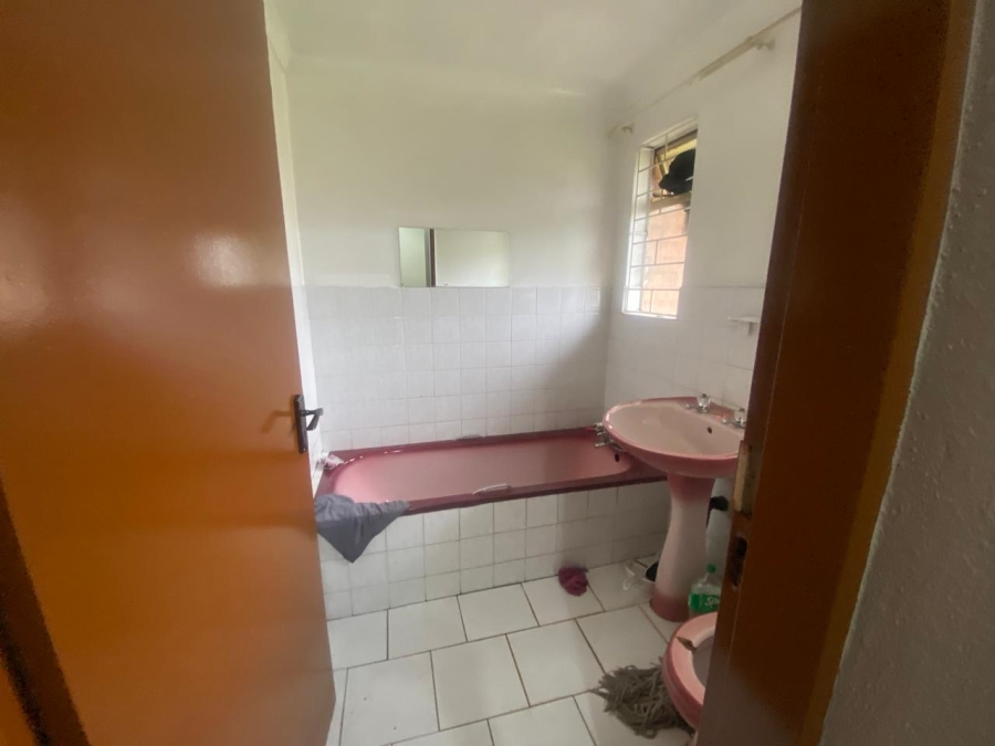 34 Bedroom Property for Sale in Bedworth Park Gauteng