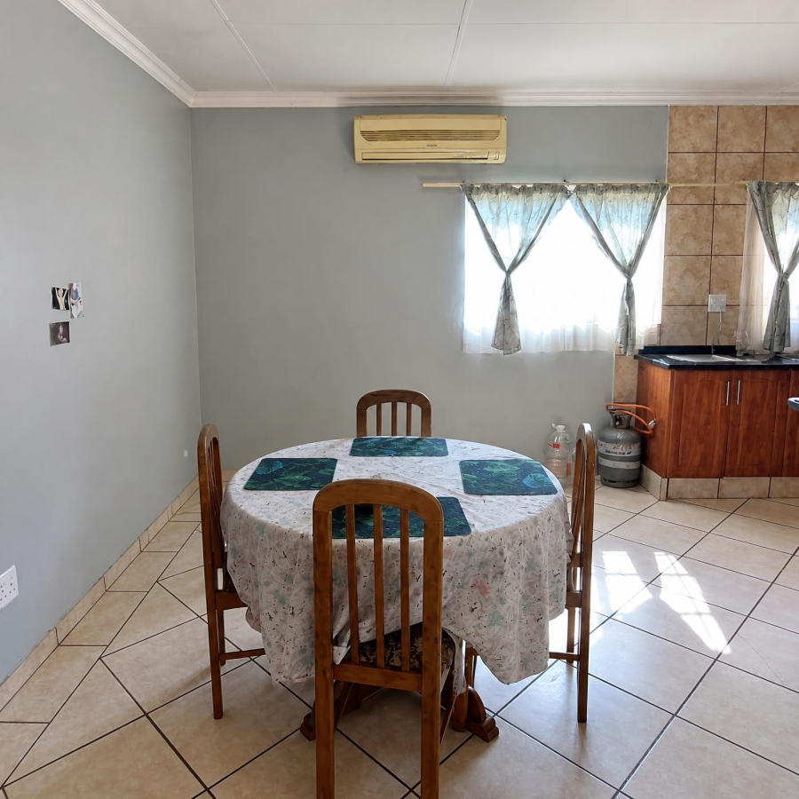 3 Bedroom Property for Sale in Van Der Westhuizen Gauteng
