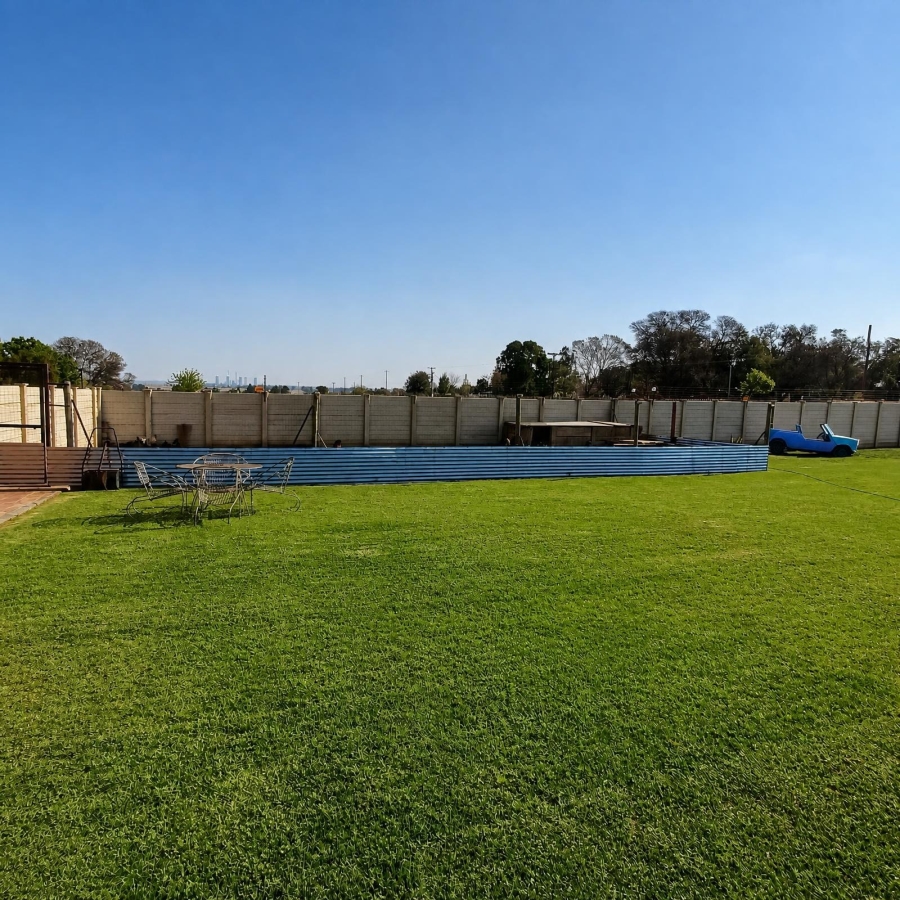 3 Bedroom Property for Sale in Van Der Westhuizen Gauteng
