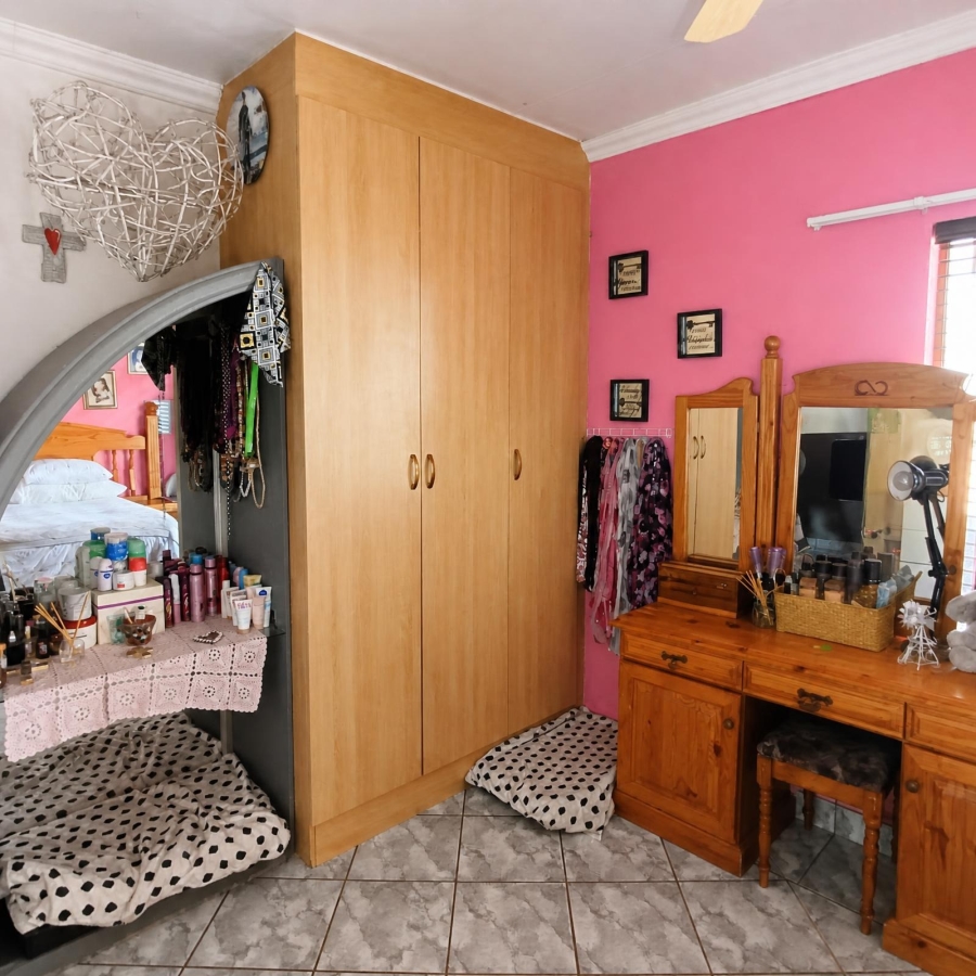 3 Bedroom Property for Sale in Van Der Westhuizen Gauteng