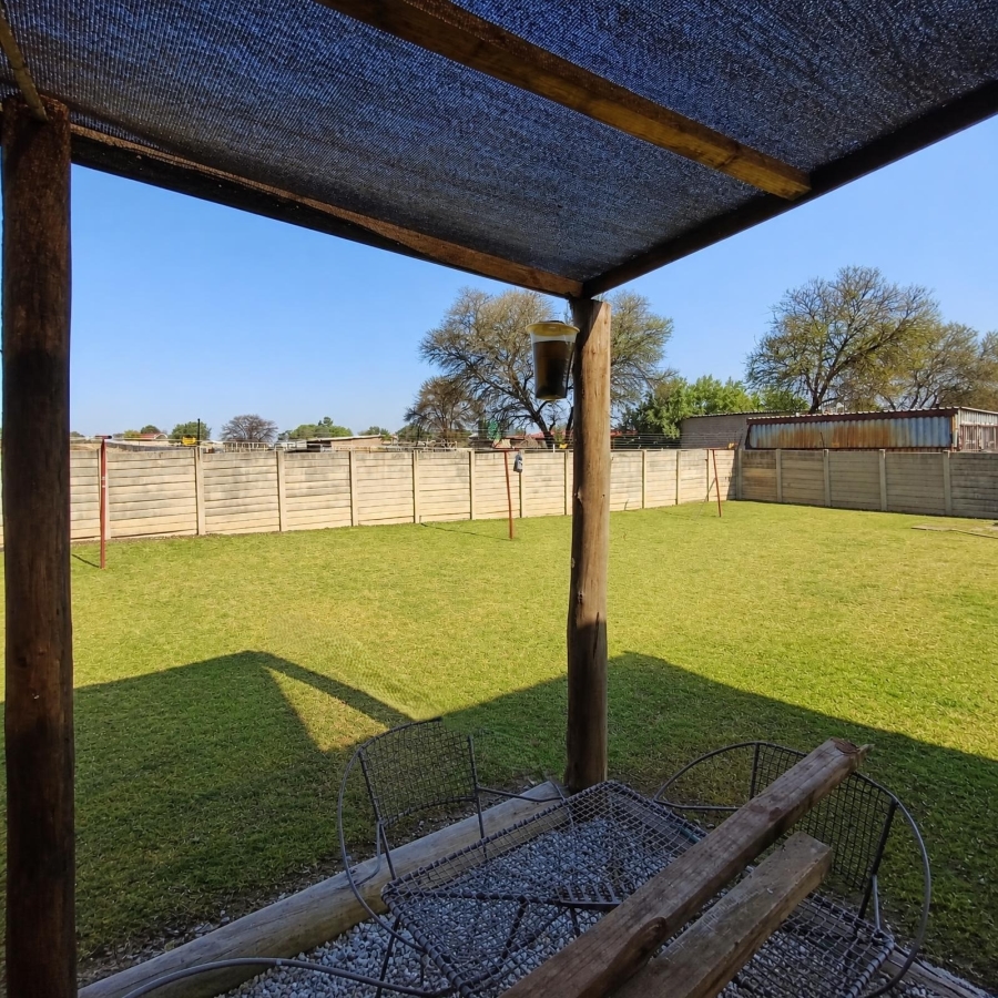 3 Bedroom Property for Sale in Van Der Westhuizen Gauteng