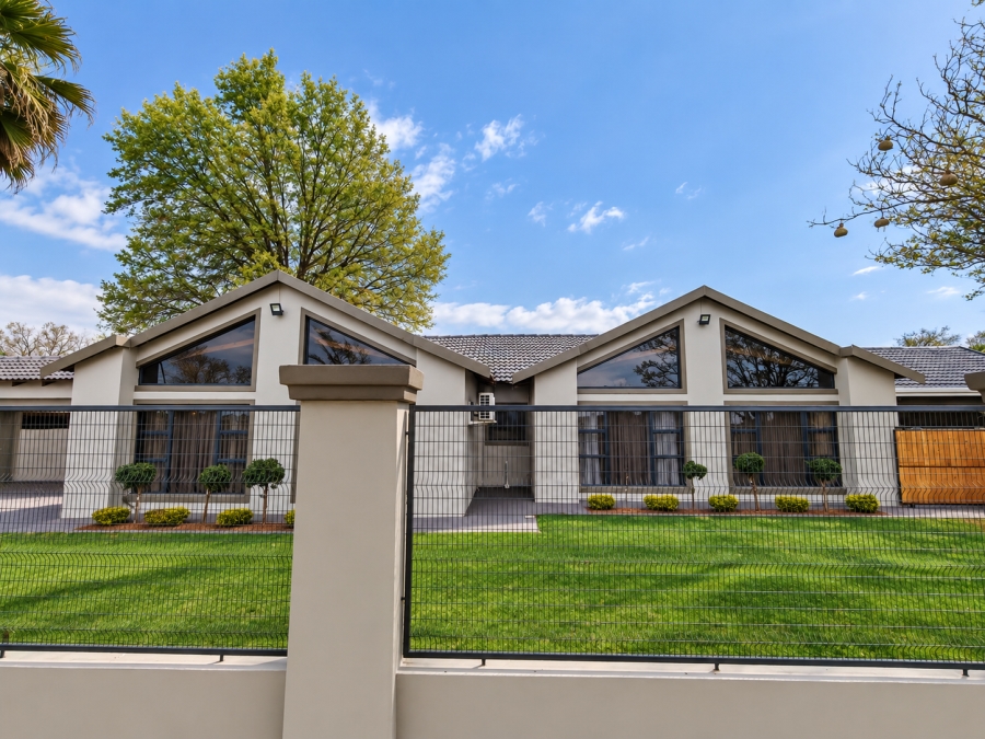 4 Bedroom Property for Sale in Risiville Gauteng