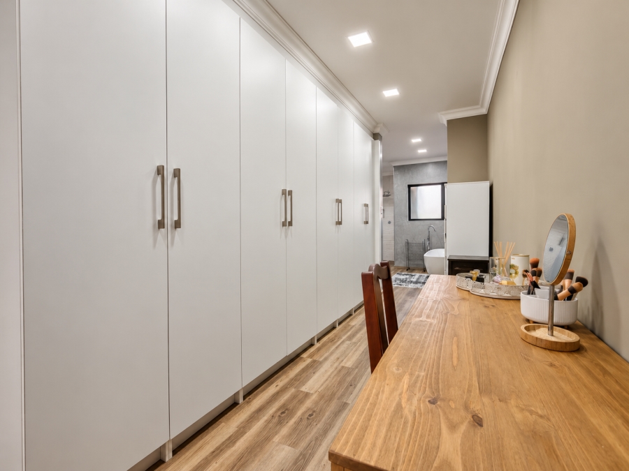 4 Bedroom Property for Sale in Risiville Gauteng