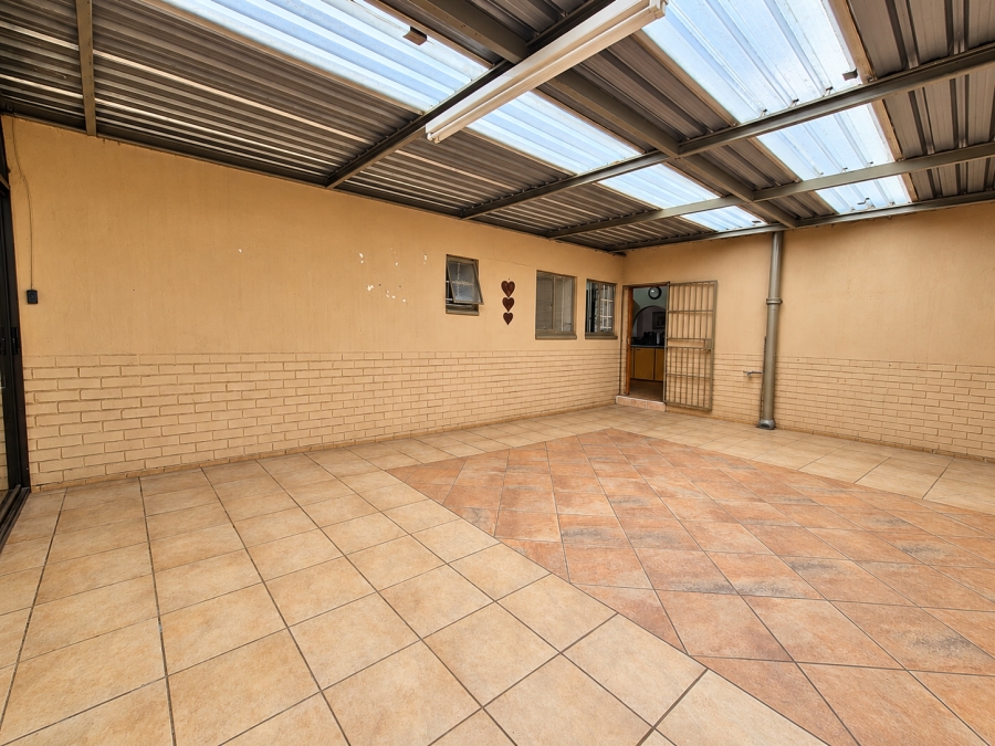 3 Bedroom Property for Sale in Three Rivers Gauteng