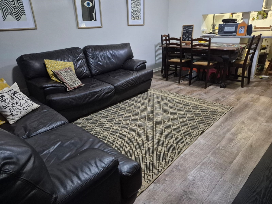2 Bedroom Property for Sale in Faerie Glen Gauteng