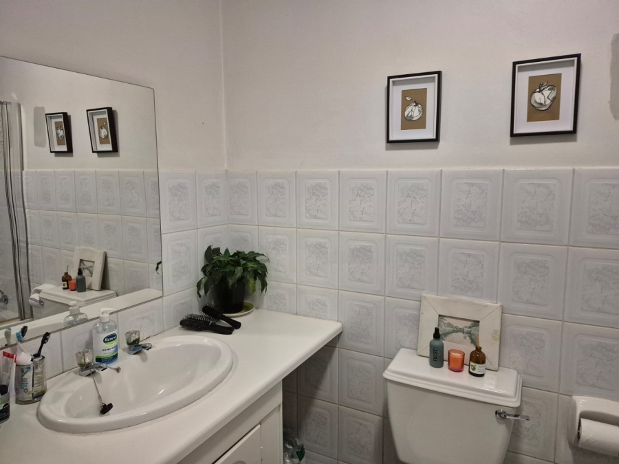 2 Bedroom Property for Sale in Faerie Glen Gauteng