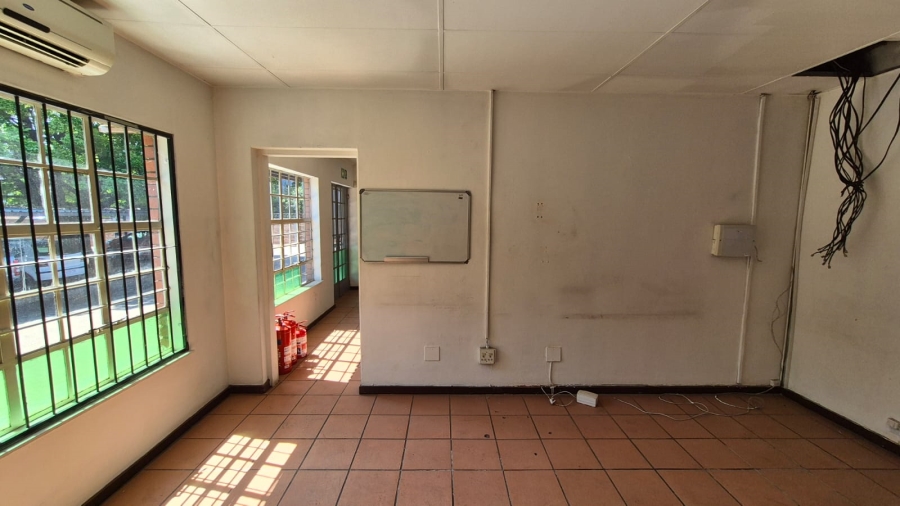 To Let Commercial Property for Rent in Hennopspark Gauteng