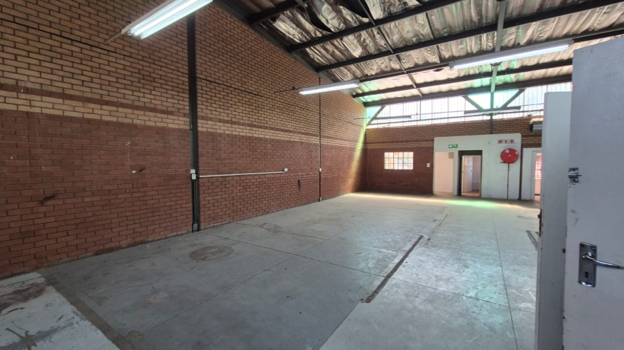 To Let Commercial Property for Rent in Hennopspark Gauteng