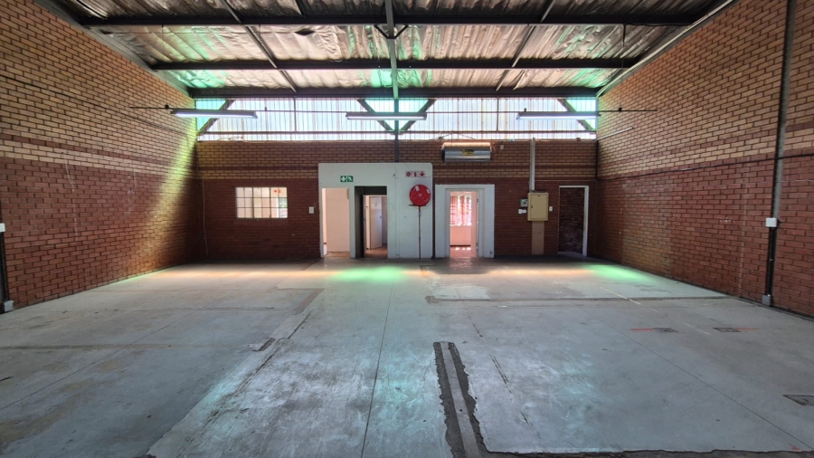 To Let Commercial Property for Rent in Hennopspark Gauteng