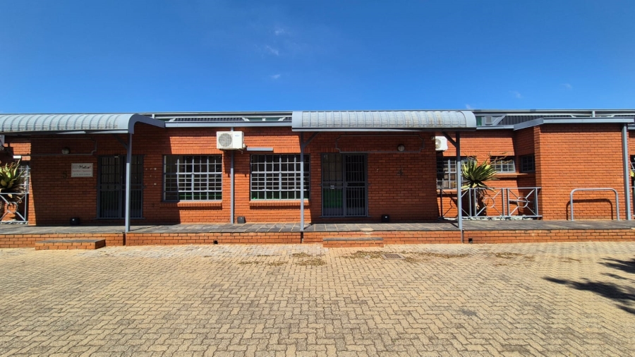 To Let Commercial Property for Rent in Hennopspark Gauteng