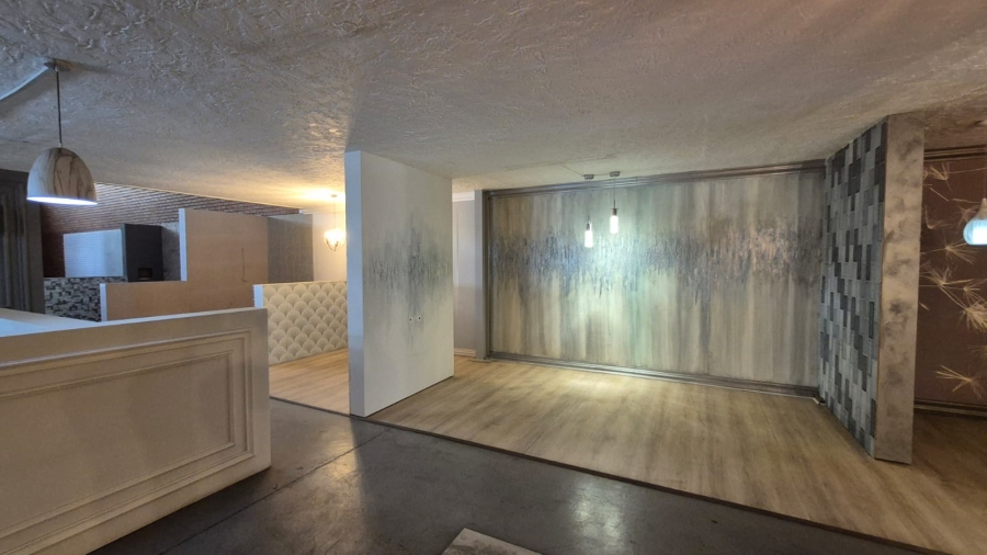 To Let Commercial Property for Rent in Hennopspark Gauteng