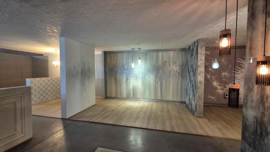 To Let Commercial Property for Rent in Hennopspark Gauteng