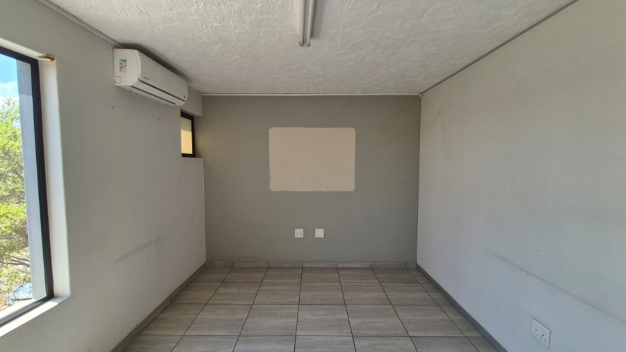 To Let Commercial Property for Rent in Hennopspark Gauteng