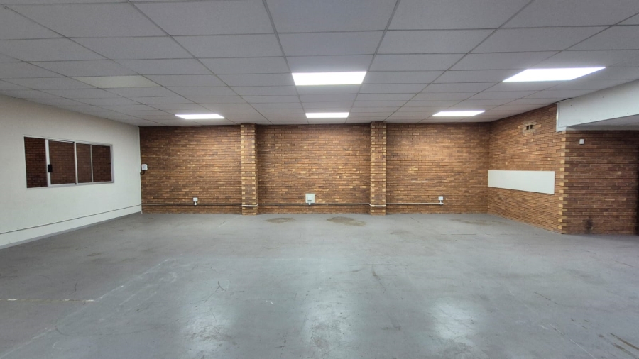 To Let Commercial Property for Rent in Hennopspark Gauteng