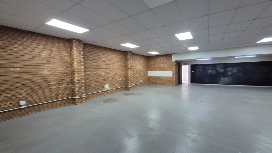 To Let Commercial Property for Rent in Hennopspark Gauteng