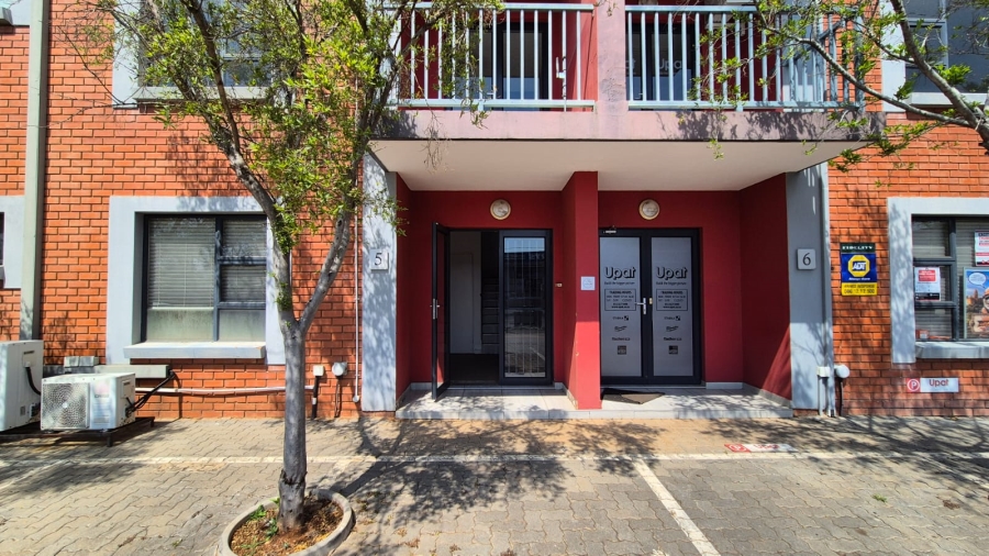 To Let Commercial Property for Rent in Hennopspark Gauteng