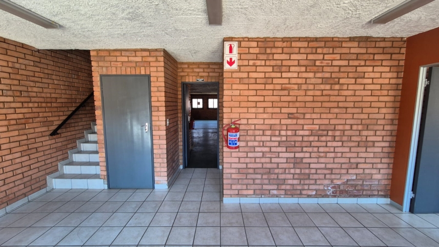 To Let Commercial Property for Rent in Hennopspark Gauteng
