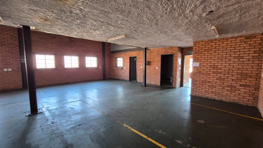 To Let Commercial Property for Rent in Hennopspark Gauteng