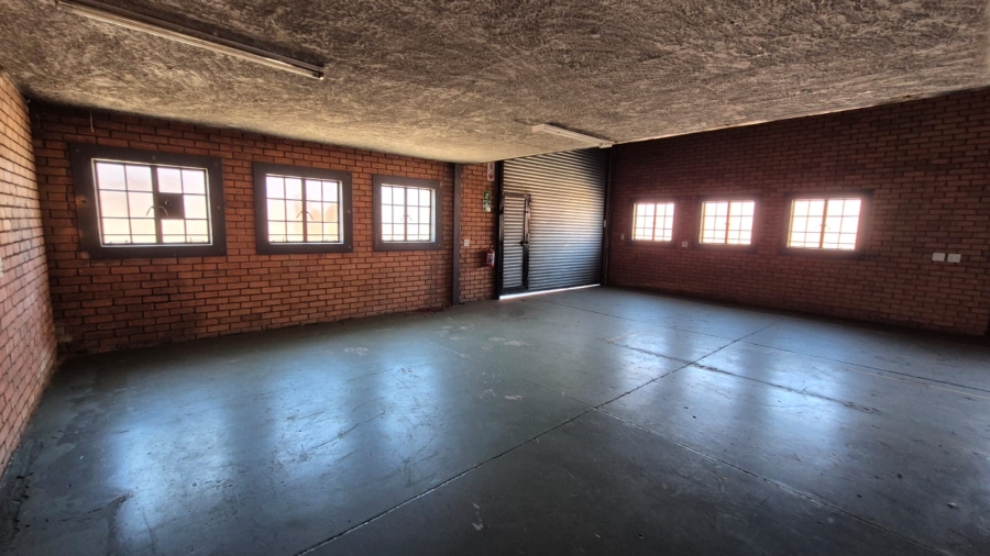 To Let Commercial Property for Rent in Hennopspark Gauteng