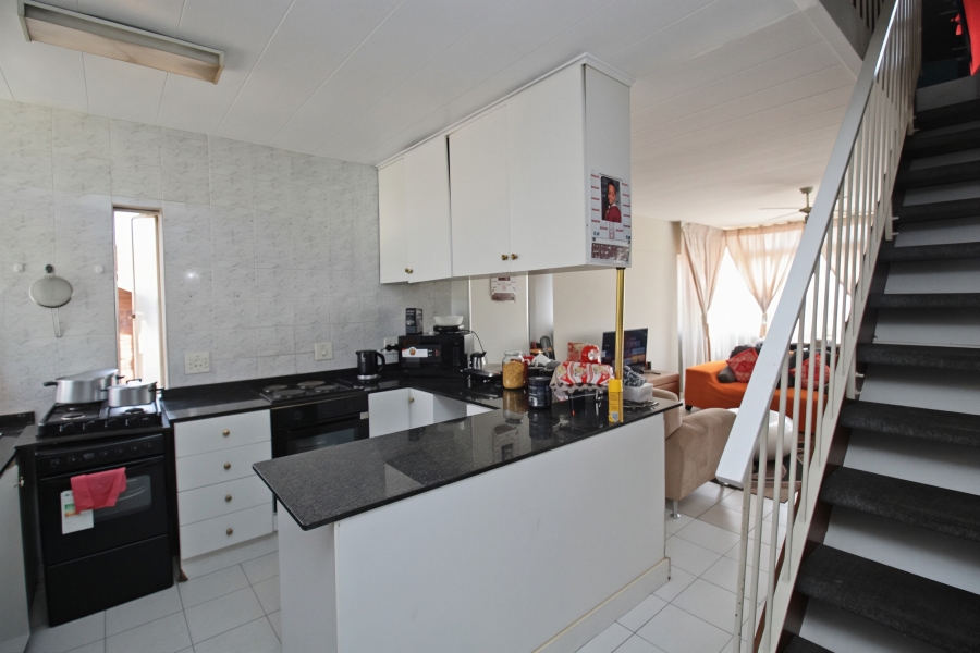 2 Bedroom Property for Sale in Primrose Hill Gauteng