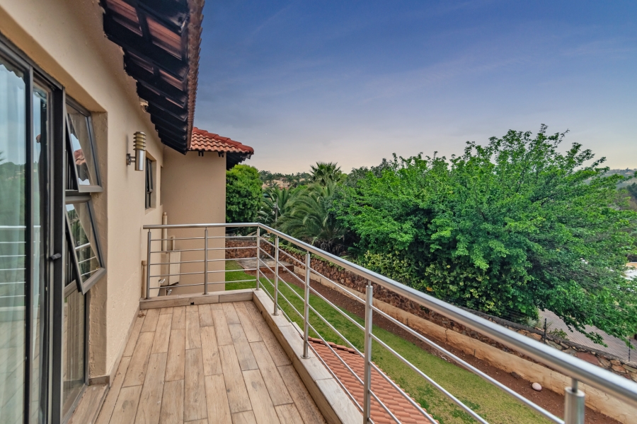 4 Bedroom Property for Sale in Roodekrans Gauteng