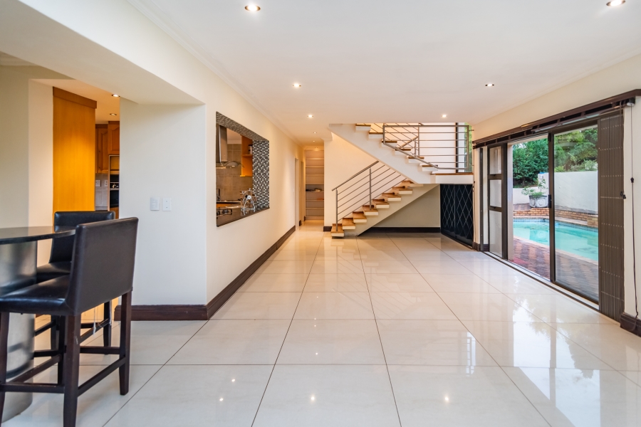 4 Bedroom Property for Sale in Roodekrans Gauteng