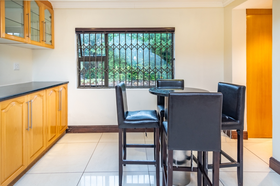 4 Bedroom Property for Sale in Roodekrans Gauteng